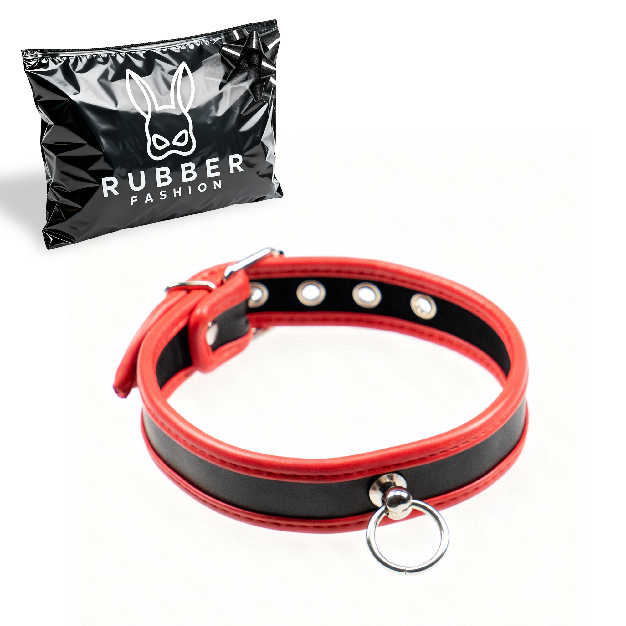 Leather collar with metal ring 
